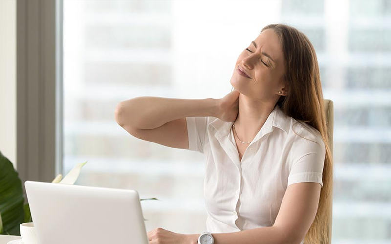đau mỏi cổ vai gáy do làm việc máy vi tính